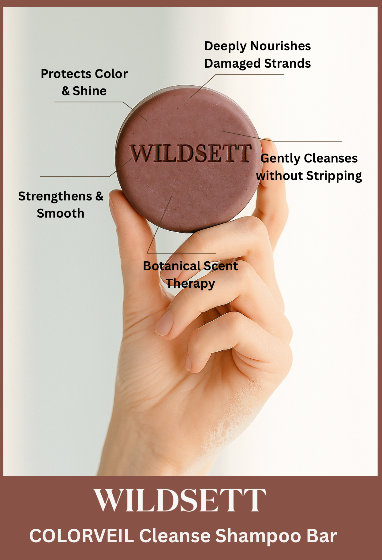 formulated for dyed, bleached, or fragile hair in need of moisture and defense. With a creamy coconut-based lather, this pH-balanced bar nourishes without stripping—leaving hair vibrant, smooth, and renewed.
Infused with cupuaçu butter and argan oil for deep hydration and UV protection, and powered by oat protein and panthenol to reinforce elasticity and prevent breakage.