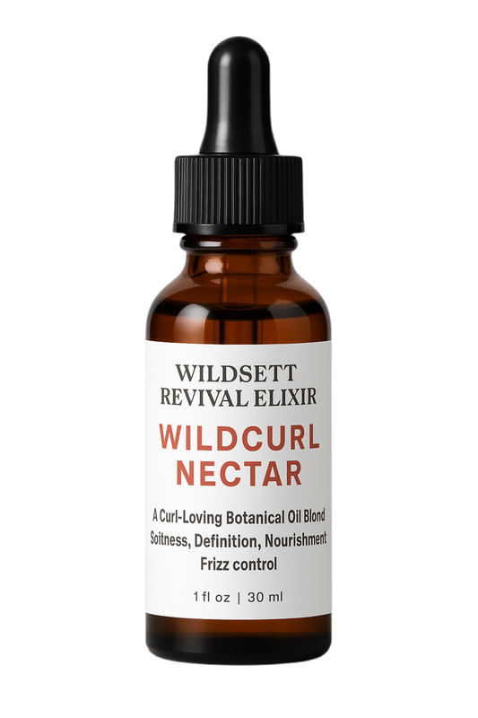 A rich, curl-loving oil blend crafted to define texture, fight frizz, and lock in hydration without buildup. Infused with baobab, camellia, avocado, and broccoli seed oils for elasticity, softness, and shine — plus amla and sea buckthorn to strengthen and repair dry, coily strands.
